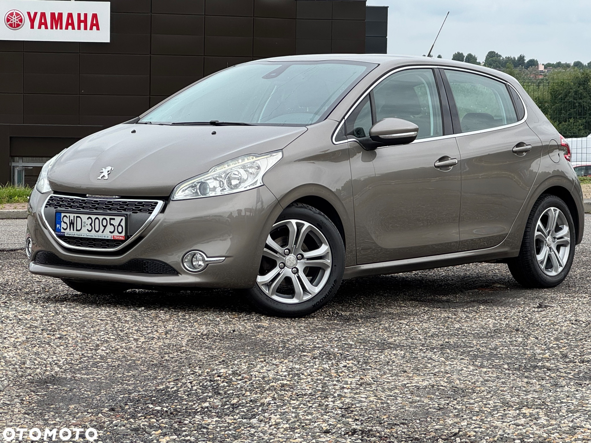 Peugeot 208 - 4