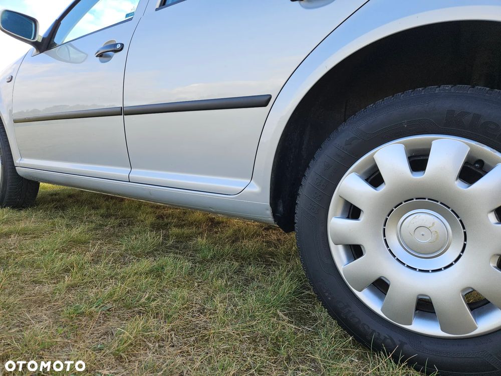 Volkswagen Golf 1.6 Basis - 11