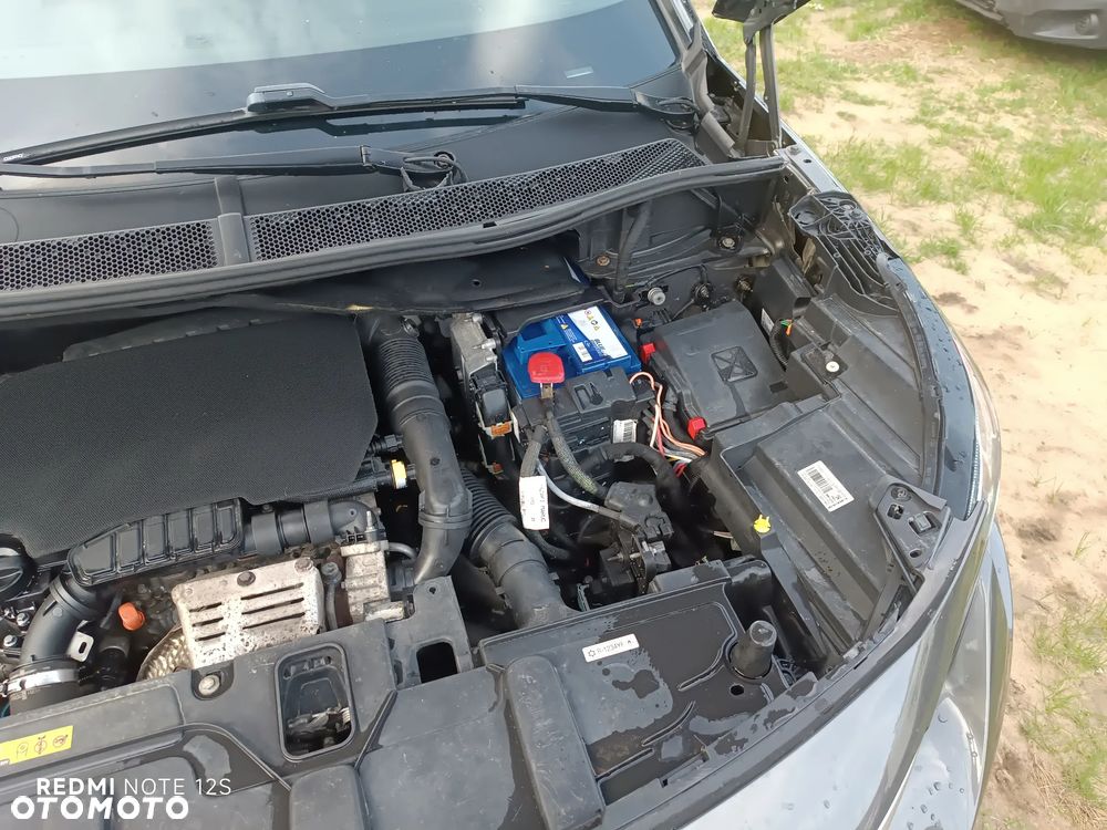 Peugeot 3008 1.2 PureTech GPF Allure S&S EAT8 - 16