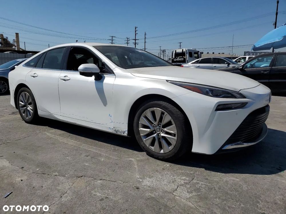 Toyota Mirai - 10