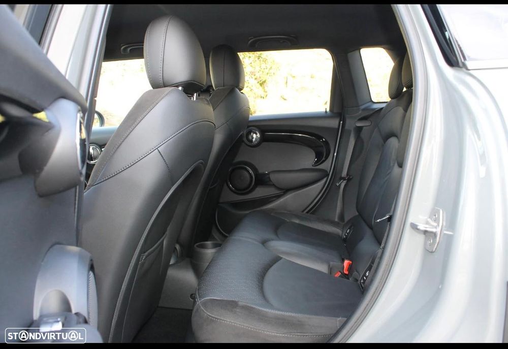 MINI 5 Portas Cooper S Auto Desportiva - 13