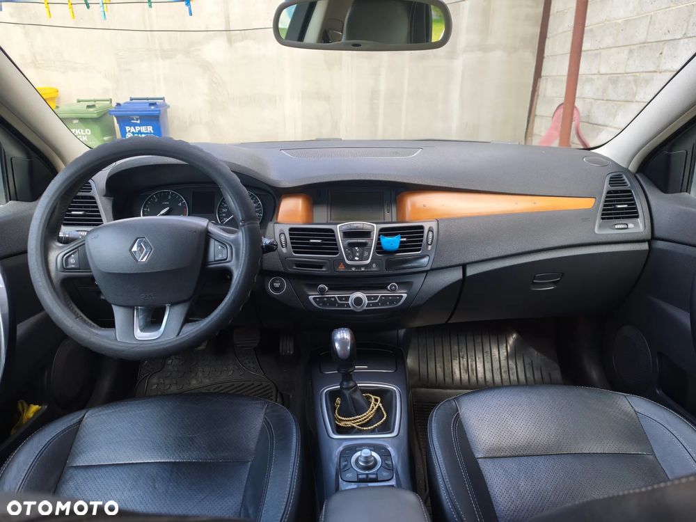 Renault Laguna 2.0 dCi Initiale - 1