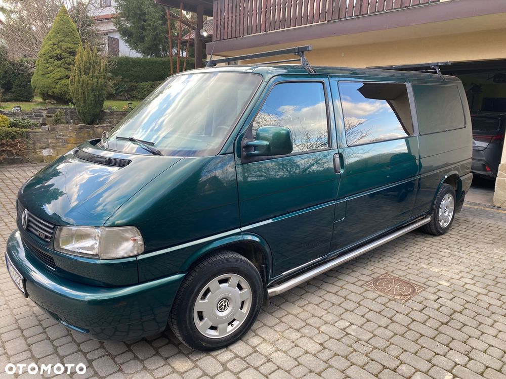 Volkswagen Caravelle - 2