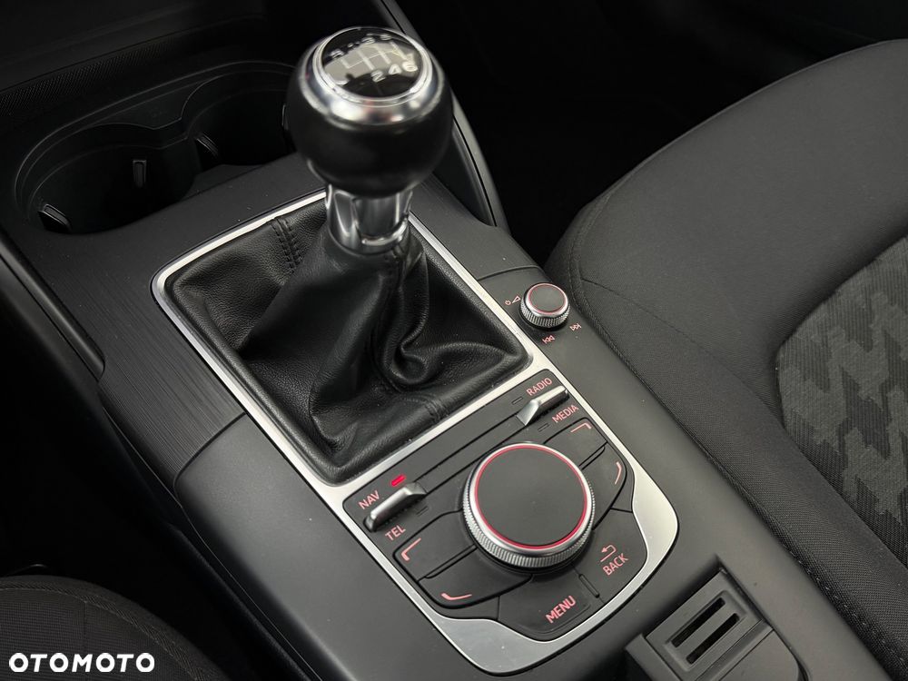 Audi A3 Sportback 1.6 TDI Ambition - 29