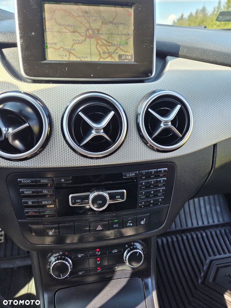 Mercedes-Benz Klasa B 200 CDI - 22