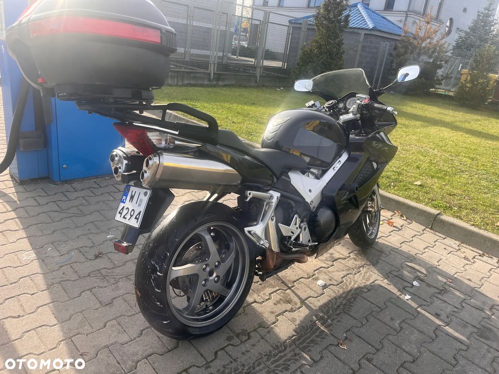 Honda VFR - 2