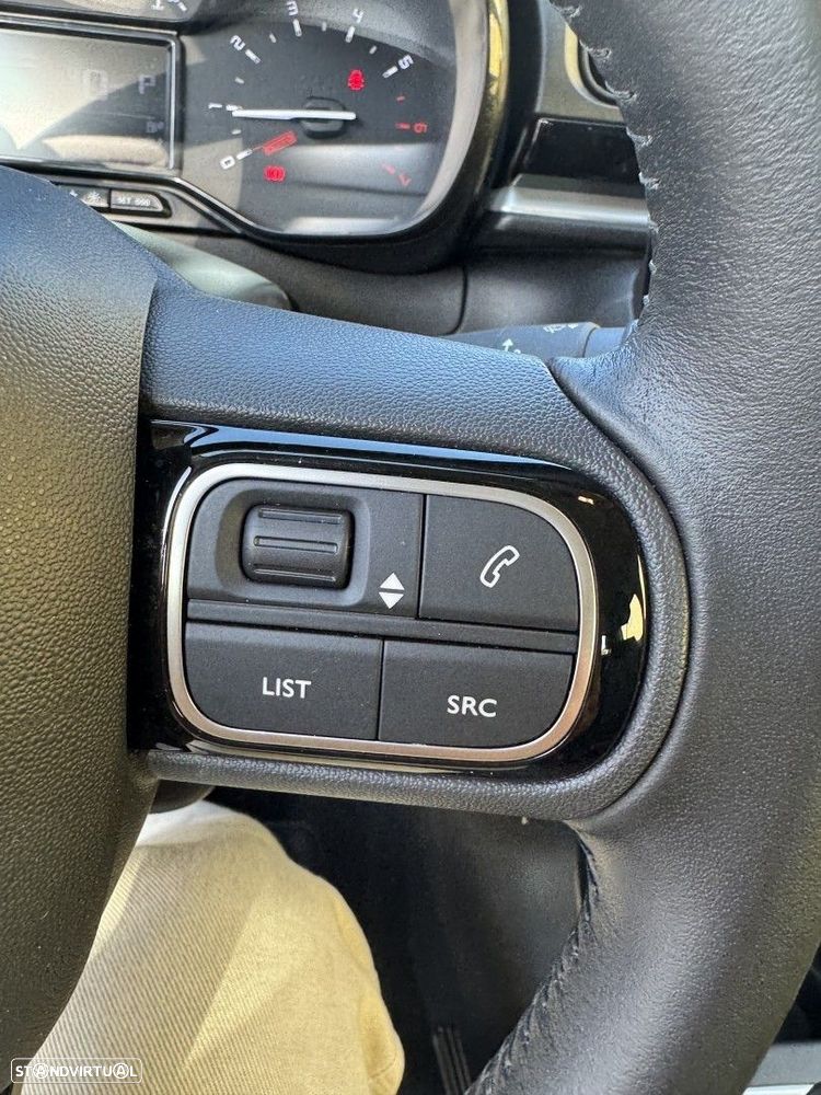 Citroën C3 1.2 PureTech Shine EAT6 - 25