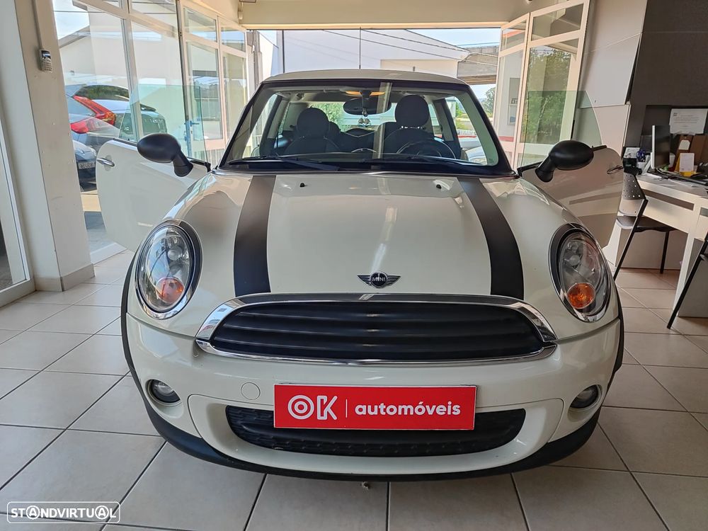 MINI 3 Portas One D - 20