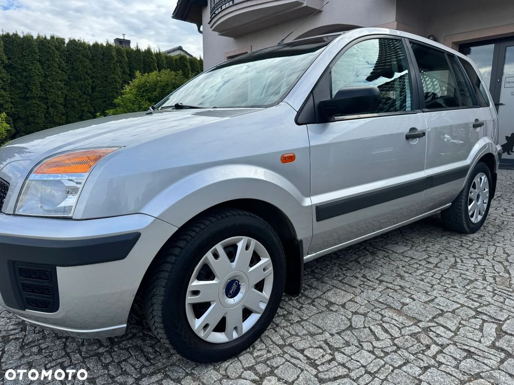 Ford Fusion 1.6 Elegance - 9