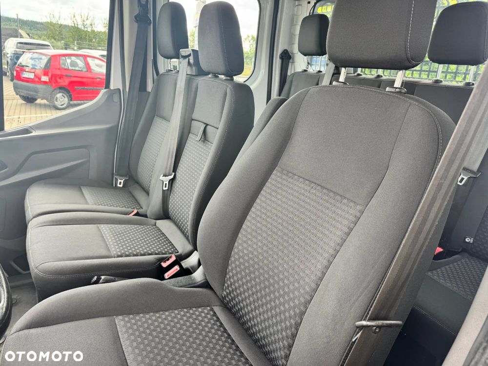 Ford Transit - 12