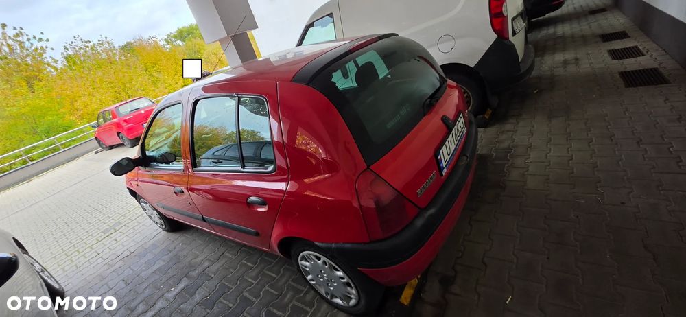 Renault Clio 2000 photo 3