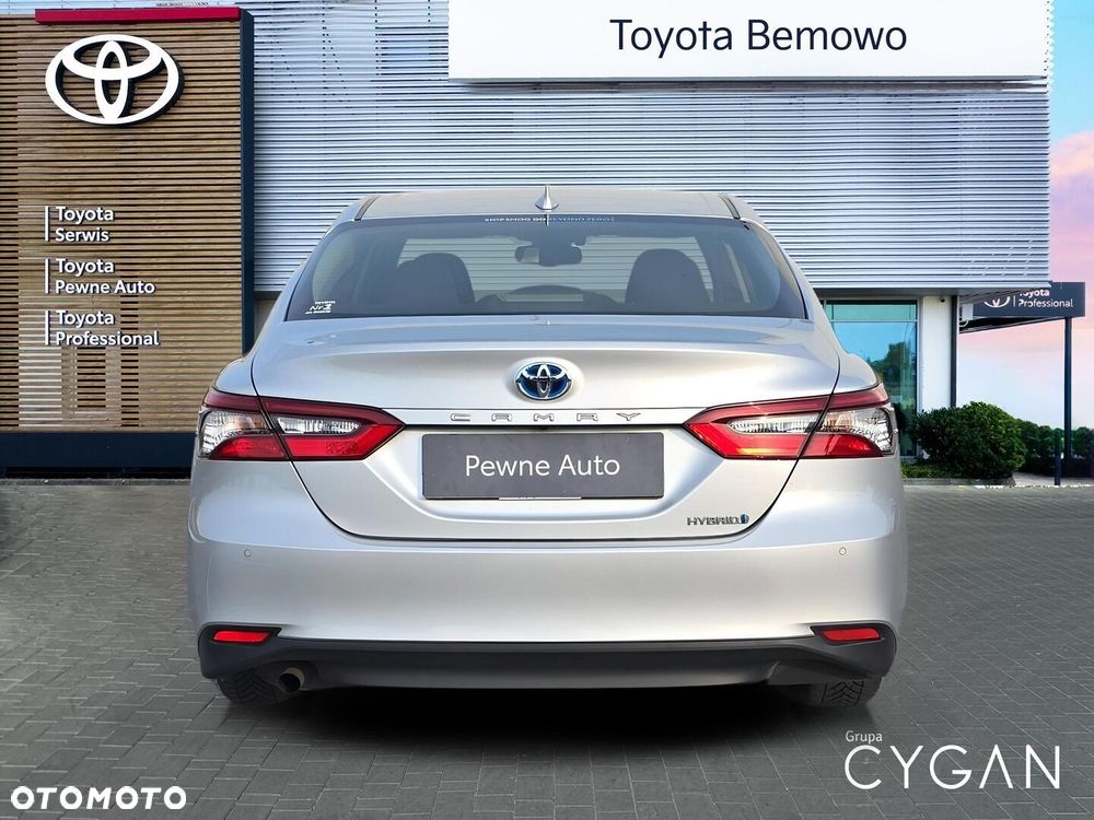 Toyota Camry 2.5 Hybrid Comfort CVT - 5