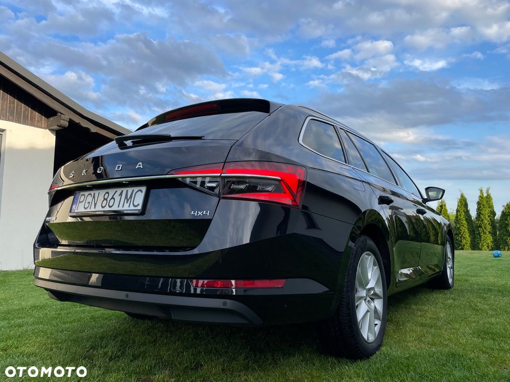 Skoda Superb 2.0 TDI SCR 4x4 Style DSG - 9