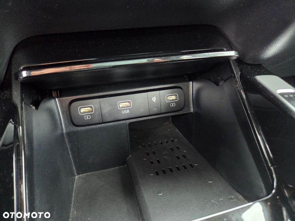 Kia Sorento - 32