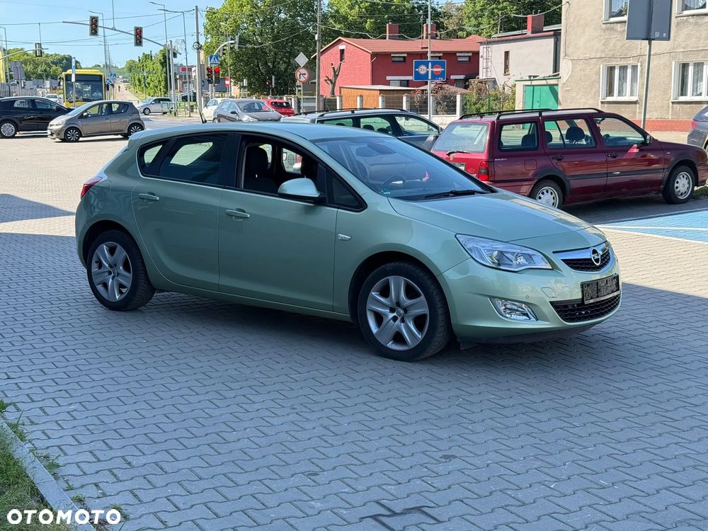 Opel Astra 1.4 Turbo - 1