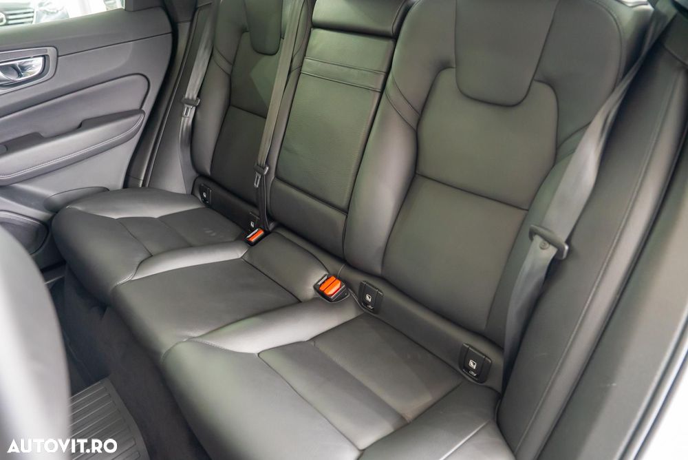 Volvo XC 60 - 21