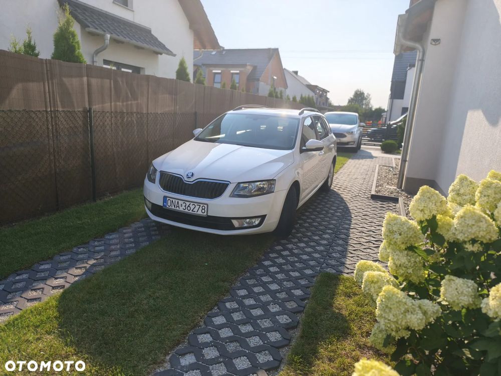 Skoda Octavia 1.6 TDI Edition - 4