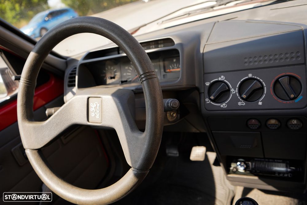 Peugeot 205 GLD 1.8 - 8
