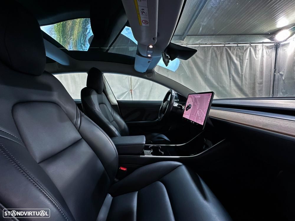 Tesla Model 3 Long-Range Dual Motor AWD - 29