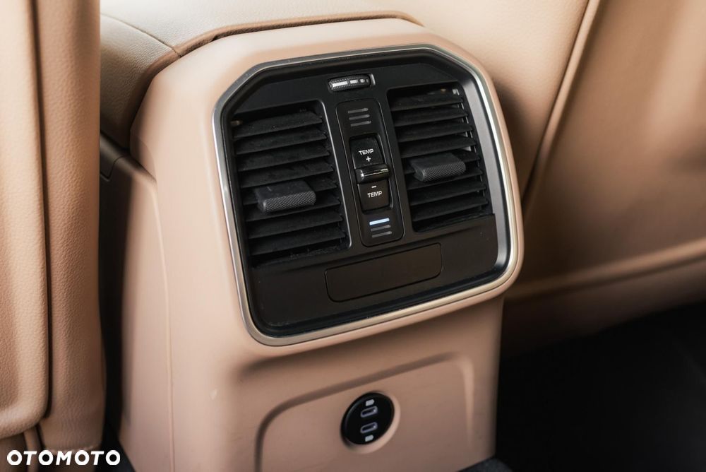 Porsche Macan Standard - 36