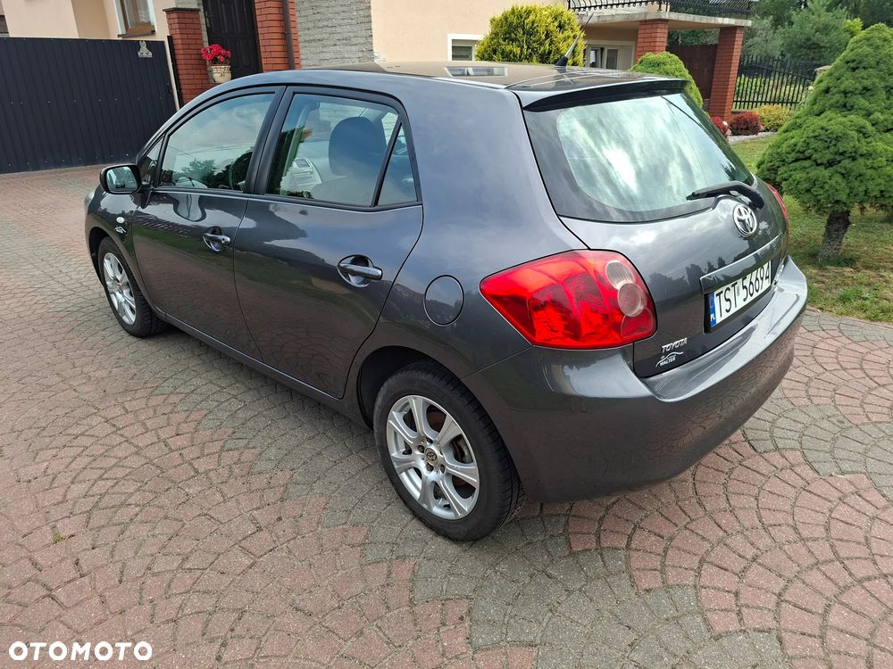 Toyota Auris 1.4 D-4D Terra - 7