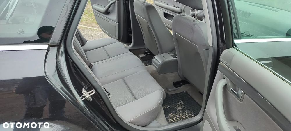 Audi A4 ver-avant-2-4 - 11