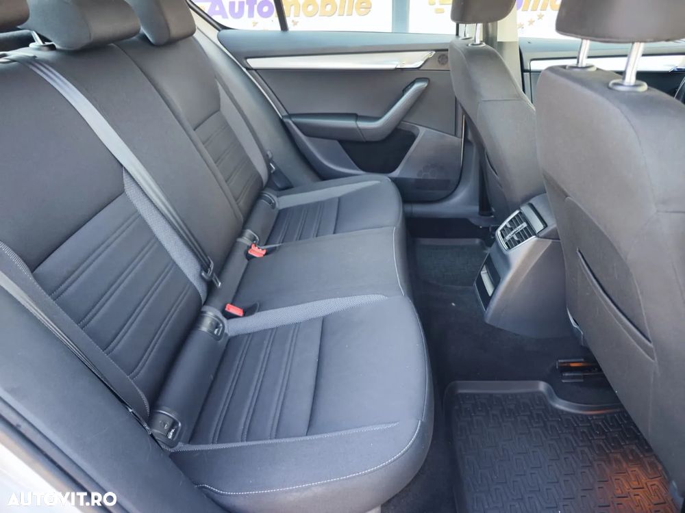 Skoda Octavia 1.6 TDI Ambition - 14