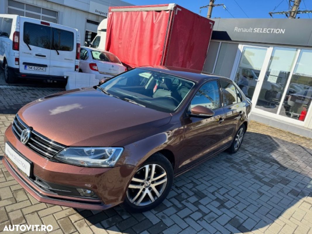 Volkswagen Jetta - 1