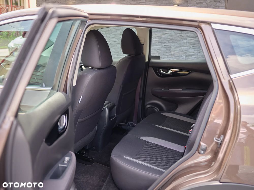 Nissan Qashqai 1.3 DIG-T Acenta - 17
