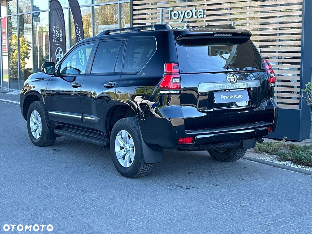 Toyota Land Cruiser LC 2.8 D-4D Prado - 3