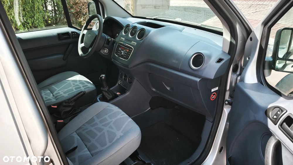 Ford Connect - 11
