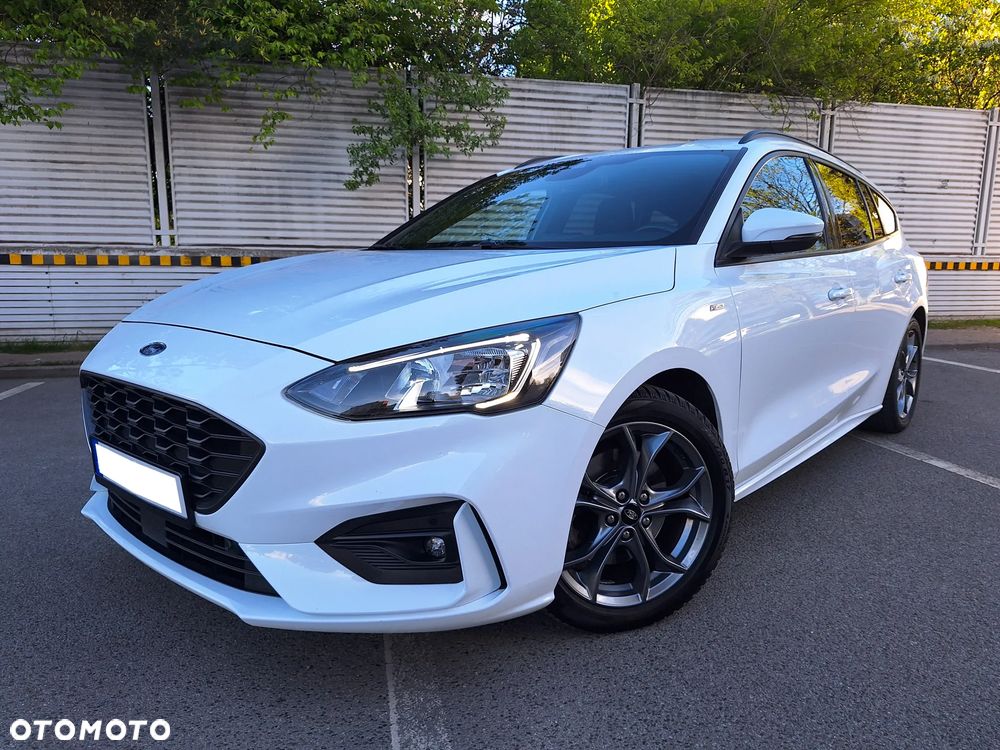 Ford Focus 1.5 EcoBoost ST-Line - 1