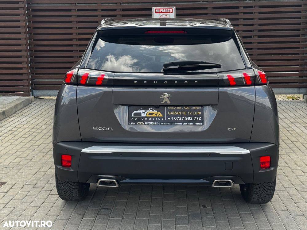 Peugeot 2008 PureTech 130 EAT8 GT - 13