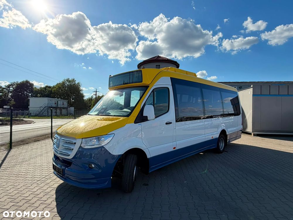 Mercedes-Benz Sprinter 517 - 9