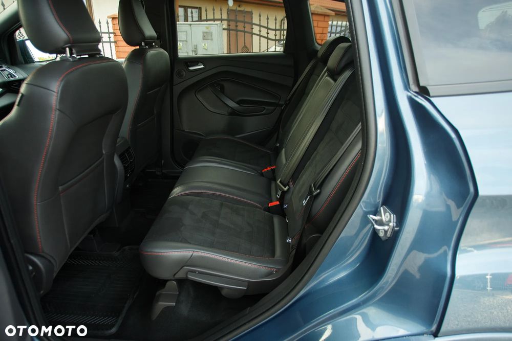 Ford Kuga 1.5 EcoBoost 2x4 ST-Line - 19