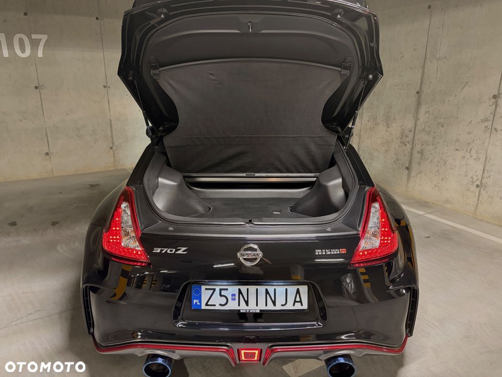 Nissan 370 Z - 16