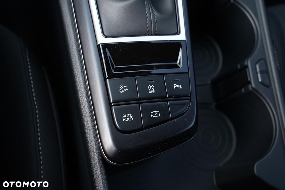 Kia Sportage 1.6 T-GDI M 2WD DCT - 24