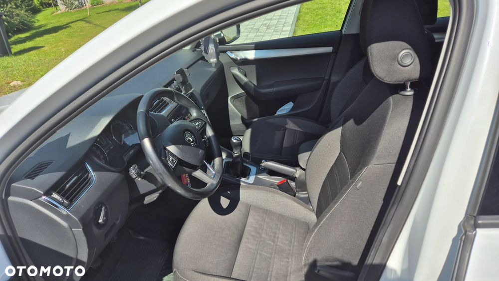 Skoda Octavia 1.6 TDI Active - 8