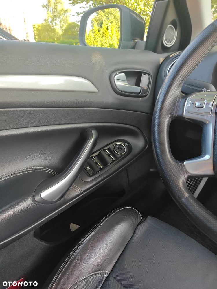 Ford Mondeo 2.0 FF Titanium - 11