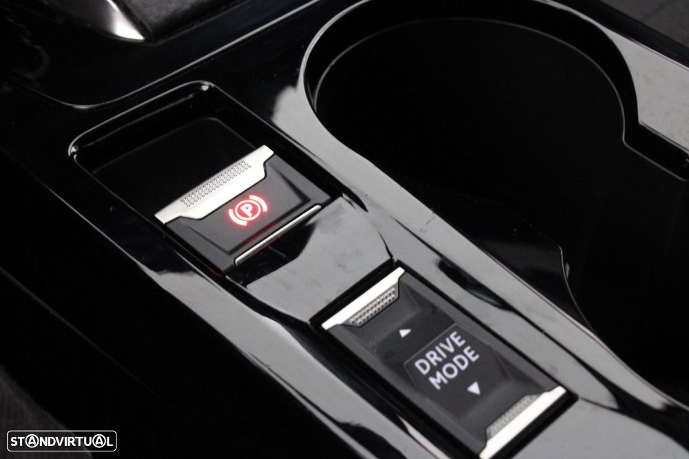 Peugeot e-2008 50 kWh Allure Pack - 26