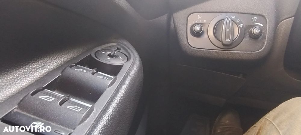 Ford Kuga - 7