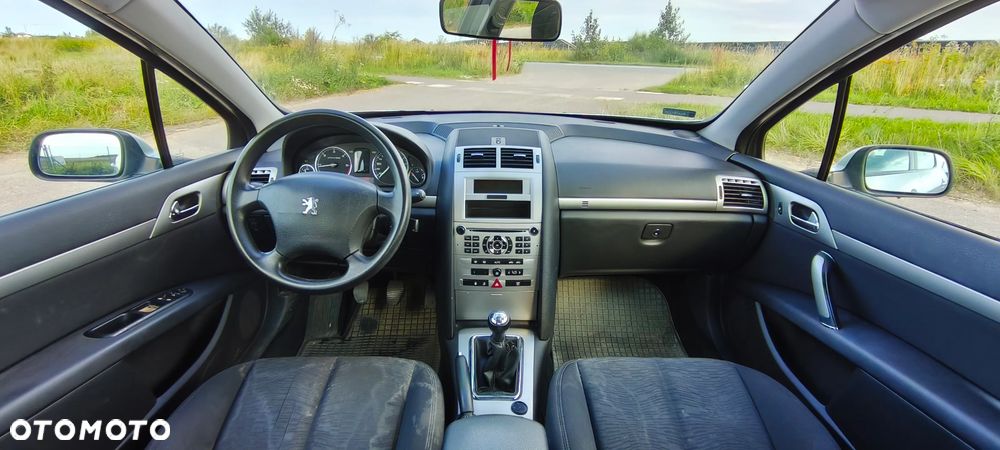 Peugeot 407 - 13