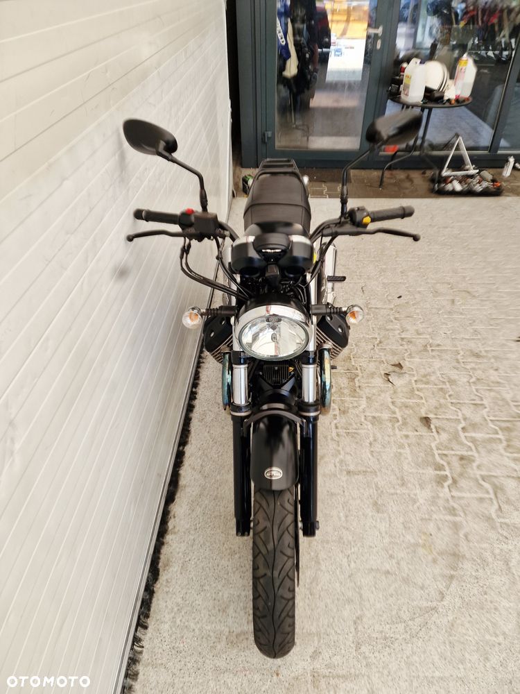 Moto Guzzi V7 - 22