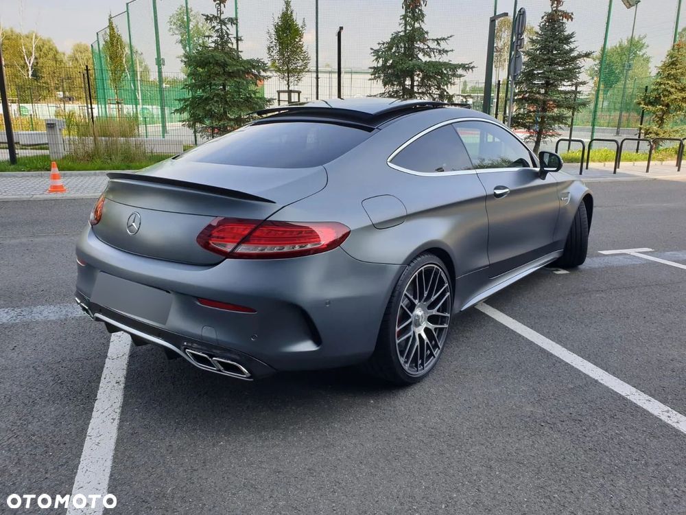 Mercedes-Benz Klasa C AMG 63 S AMG Speedshift 7G-MCT - 30