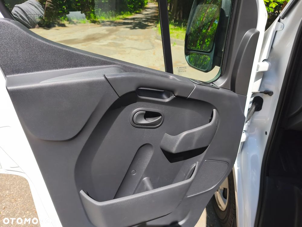 Renault Master - 11
