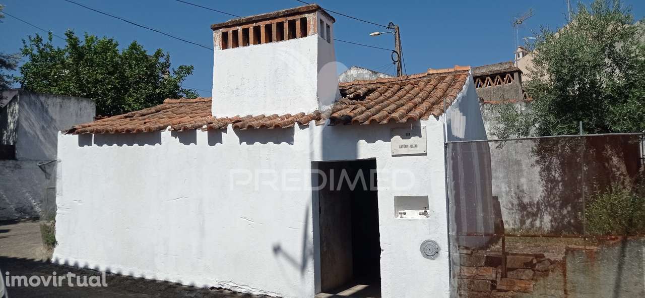 Casa antiga para recuperar, Vale de Açor, Ponte de Sor - Grande imagem: 3/14