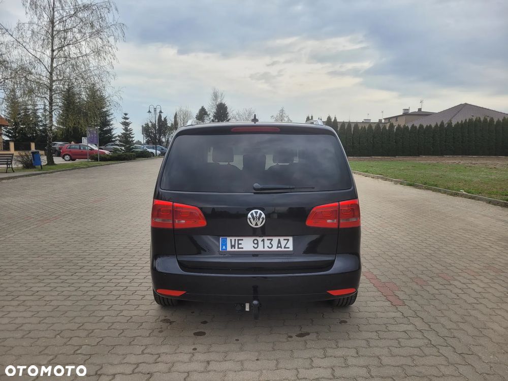 Volkswagen Touran - 5