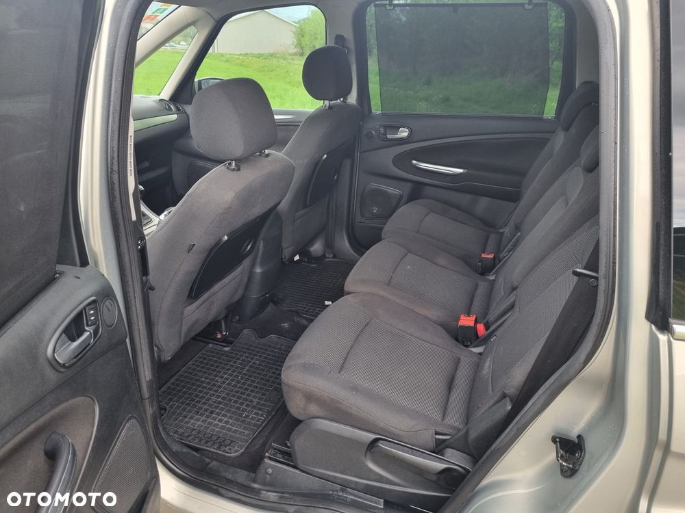 Ford Galaxy 2.0 TDCi DPF Concept - 16
