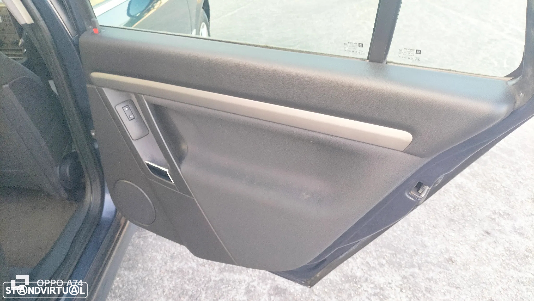 Opel Vectra Caravan 1.9 CDTi Executive - 17