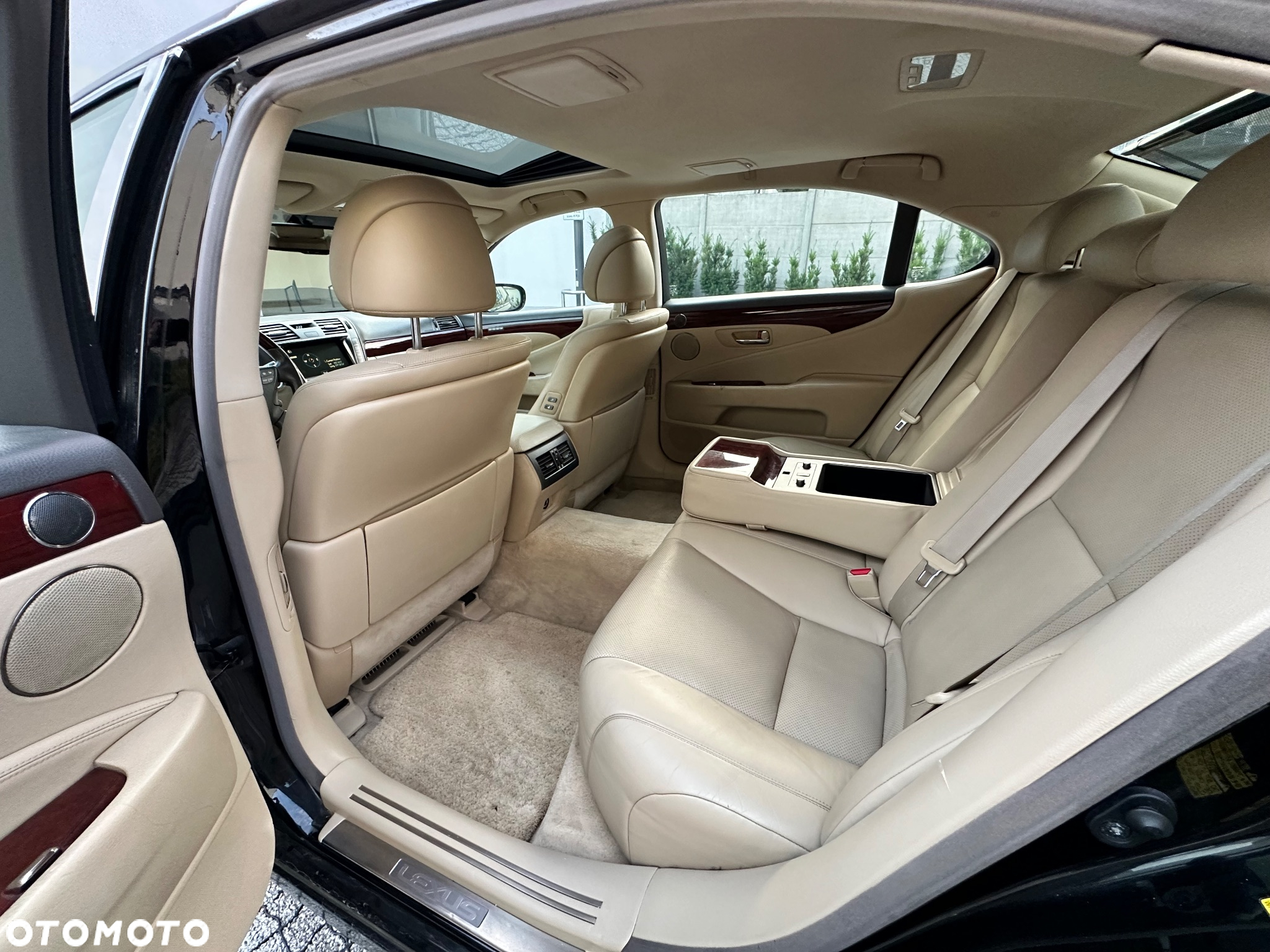 Lexus LS 460 Prestige - 16